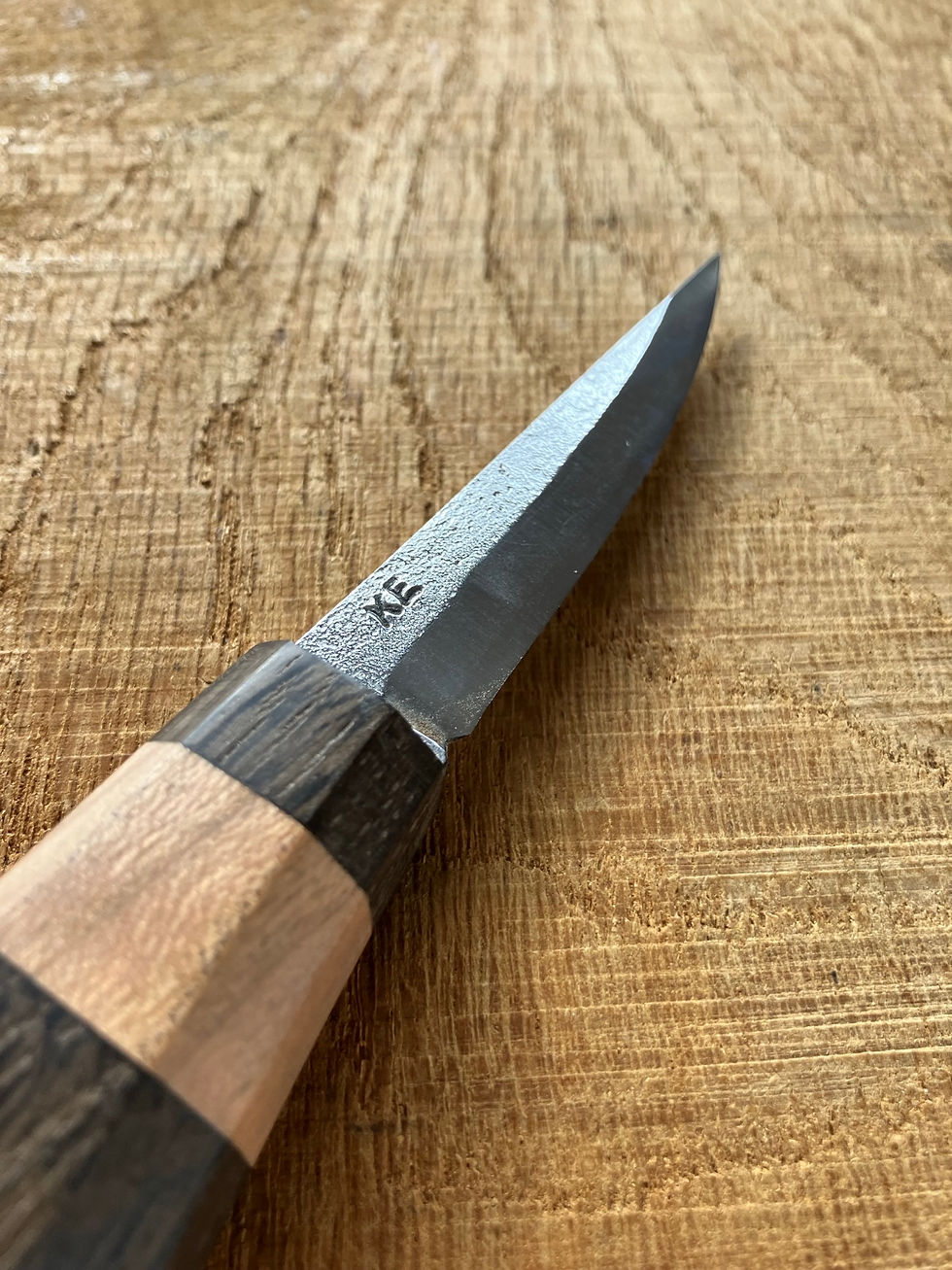 Thumbnail: Bog oak carver