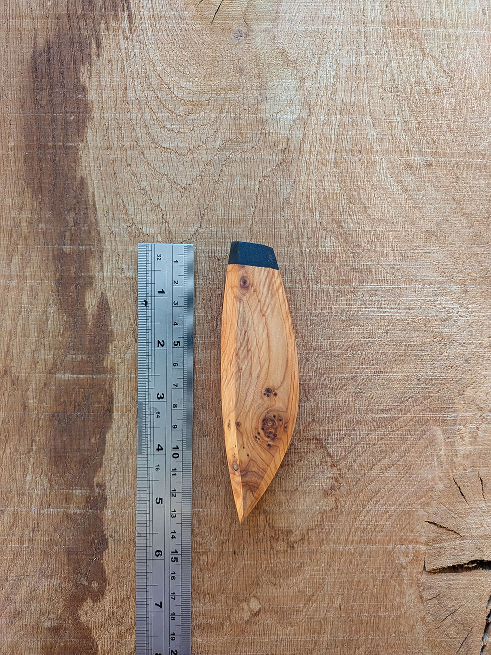 Thumbnail: Yew burr sloyd handle