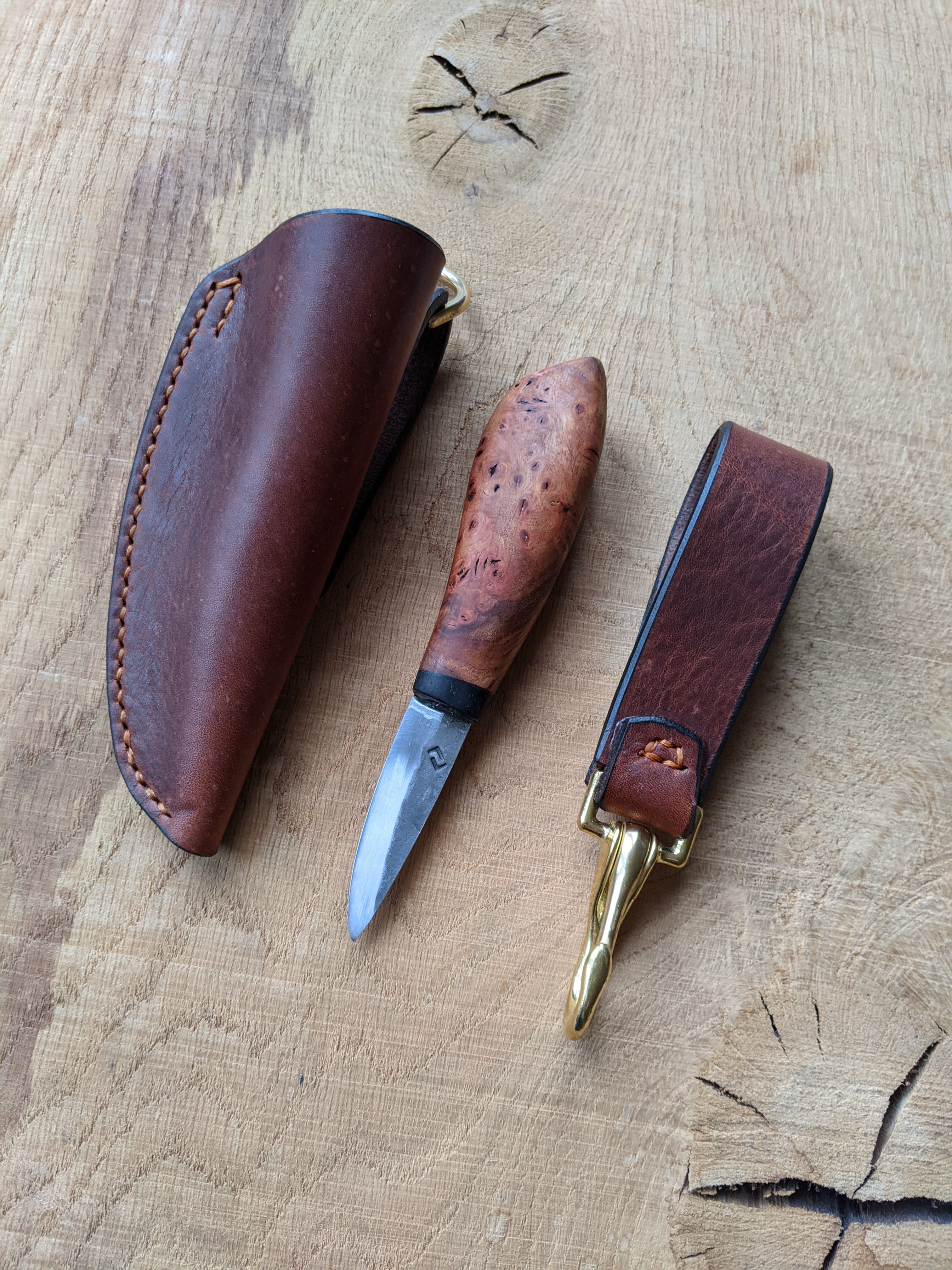 English Elm knife & sheath set