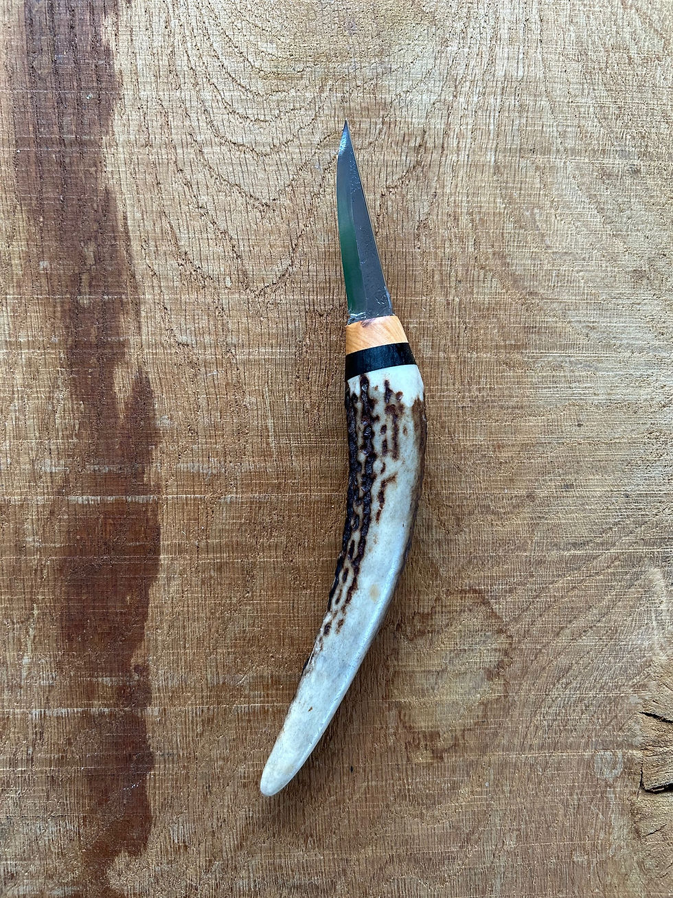 Thumbnail: Antler caver curvy