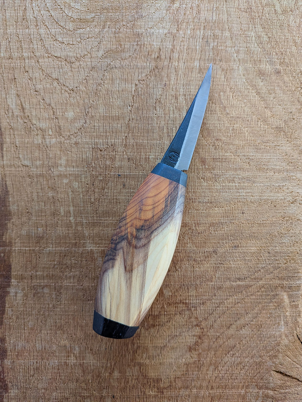 Thumbnail: 65mm yew burr carver
