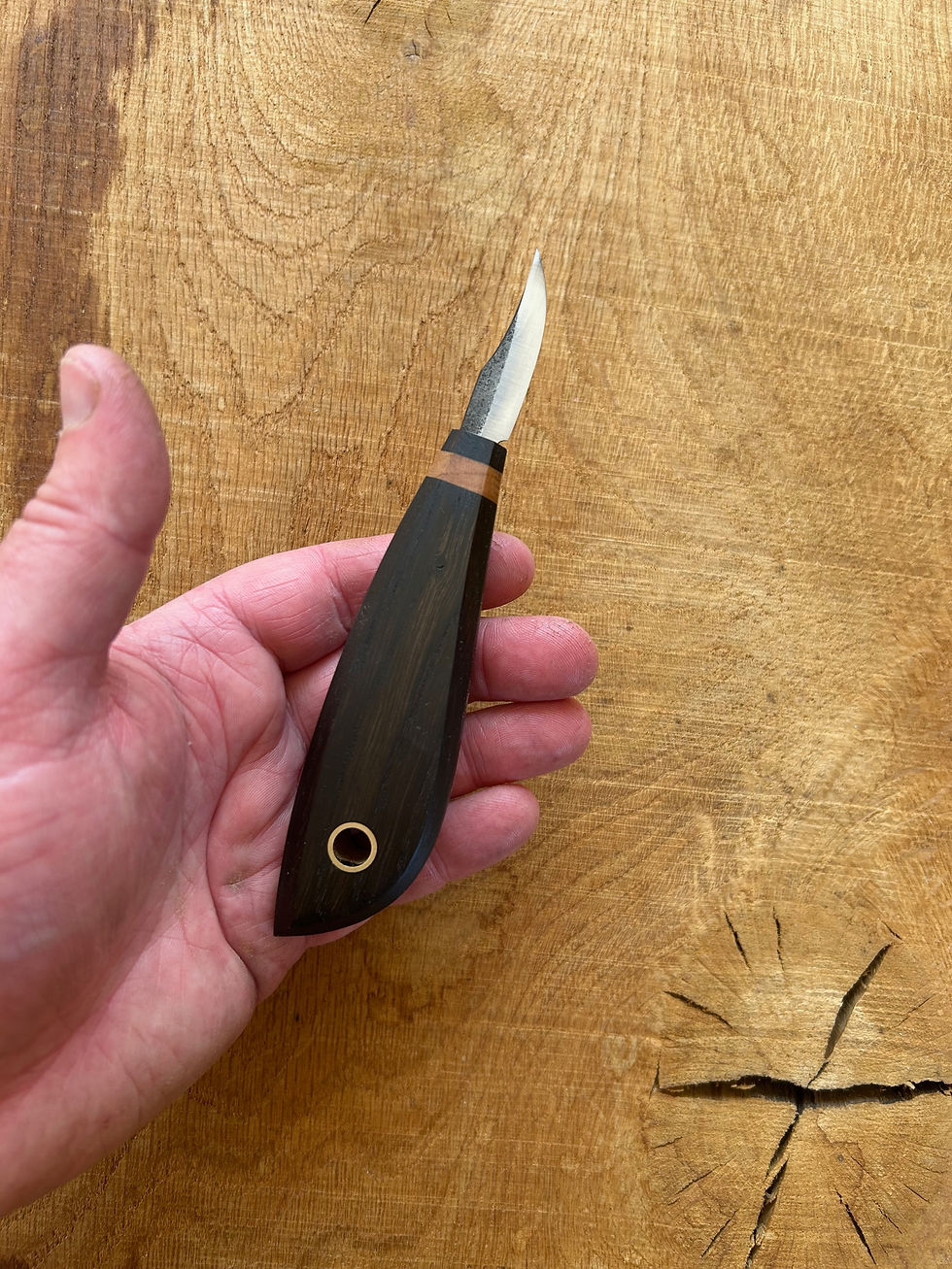 Thumbnail: Bog oak carver