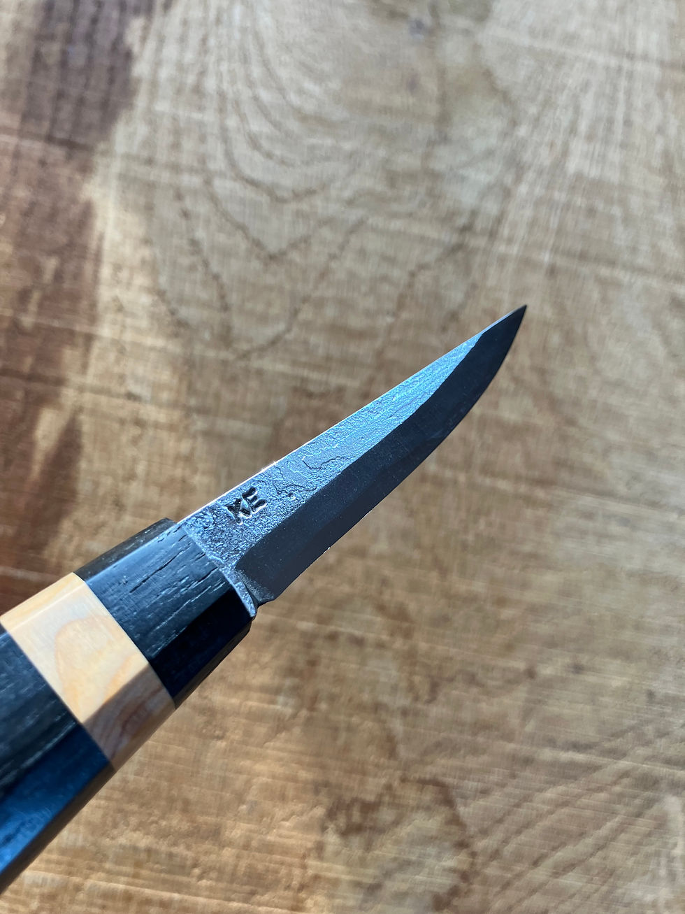 Thumbnail: Bog oak carver