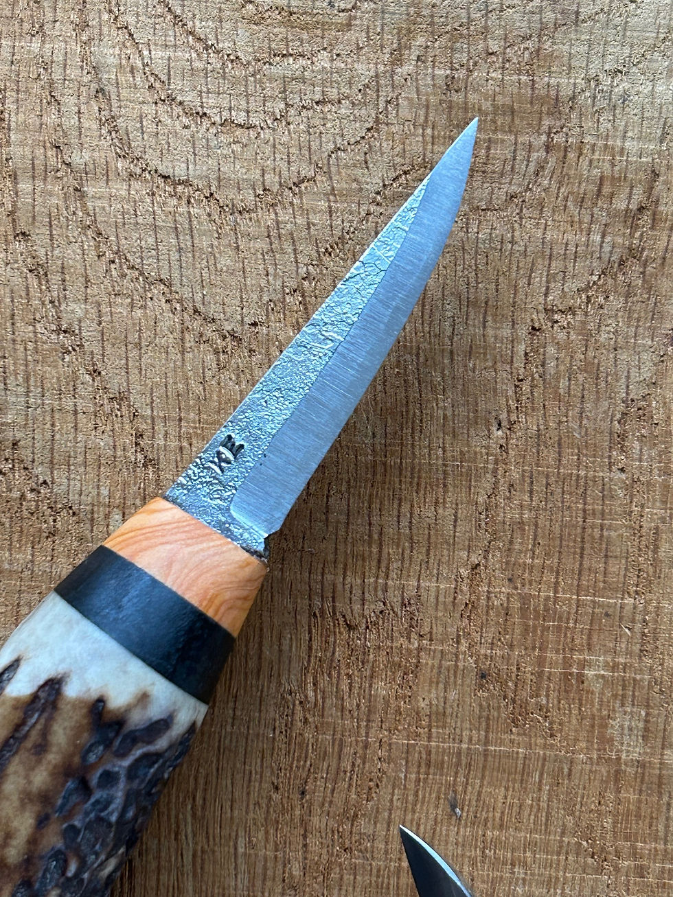 Thumbnail: Antler caver curvy