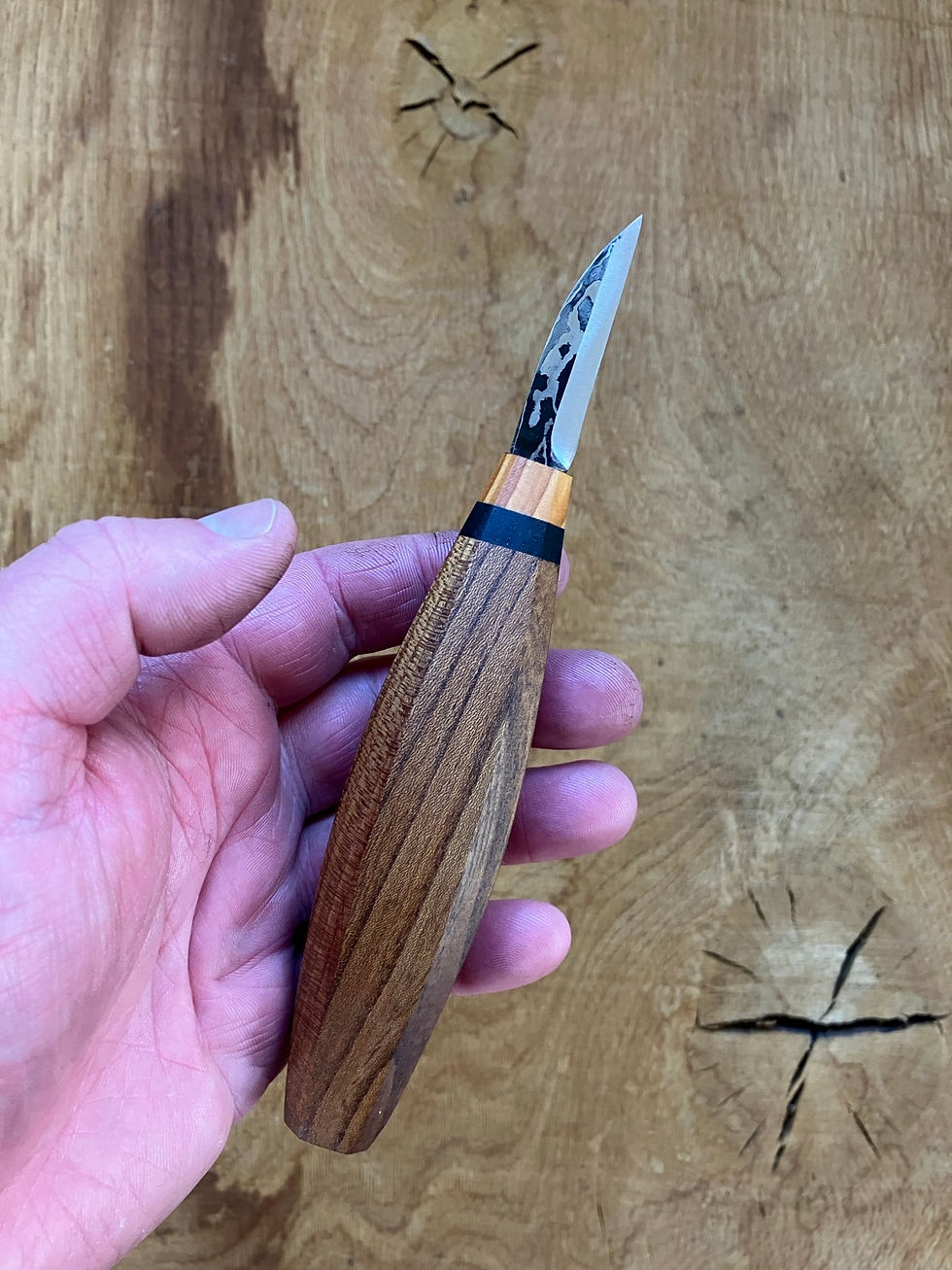 Thumbnail: Elm carver
