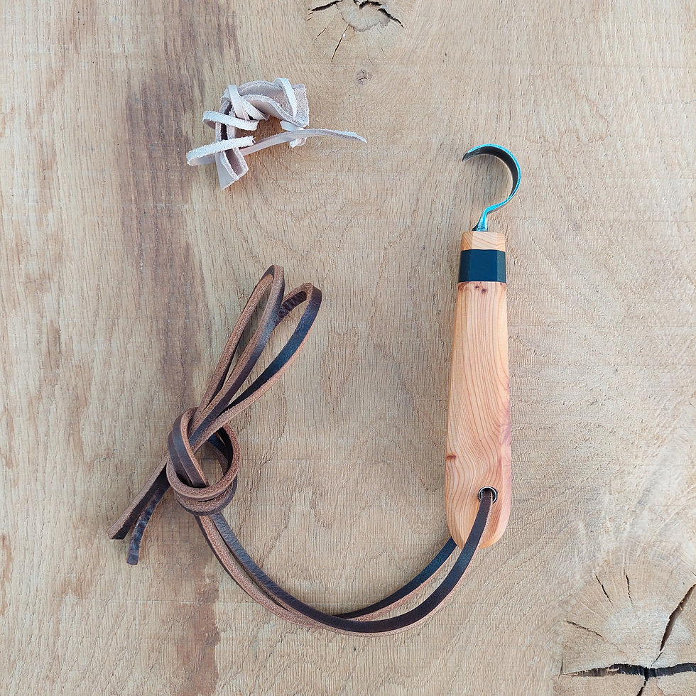 English Yew crook knife