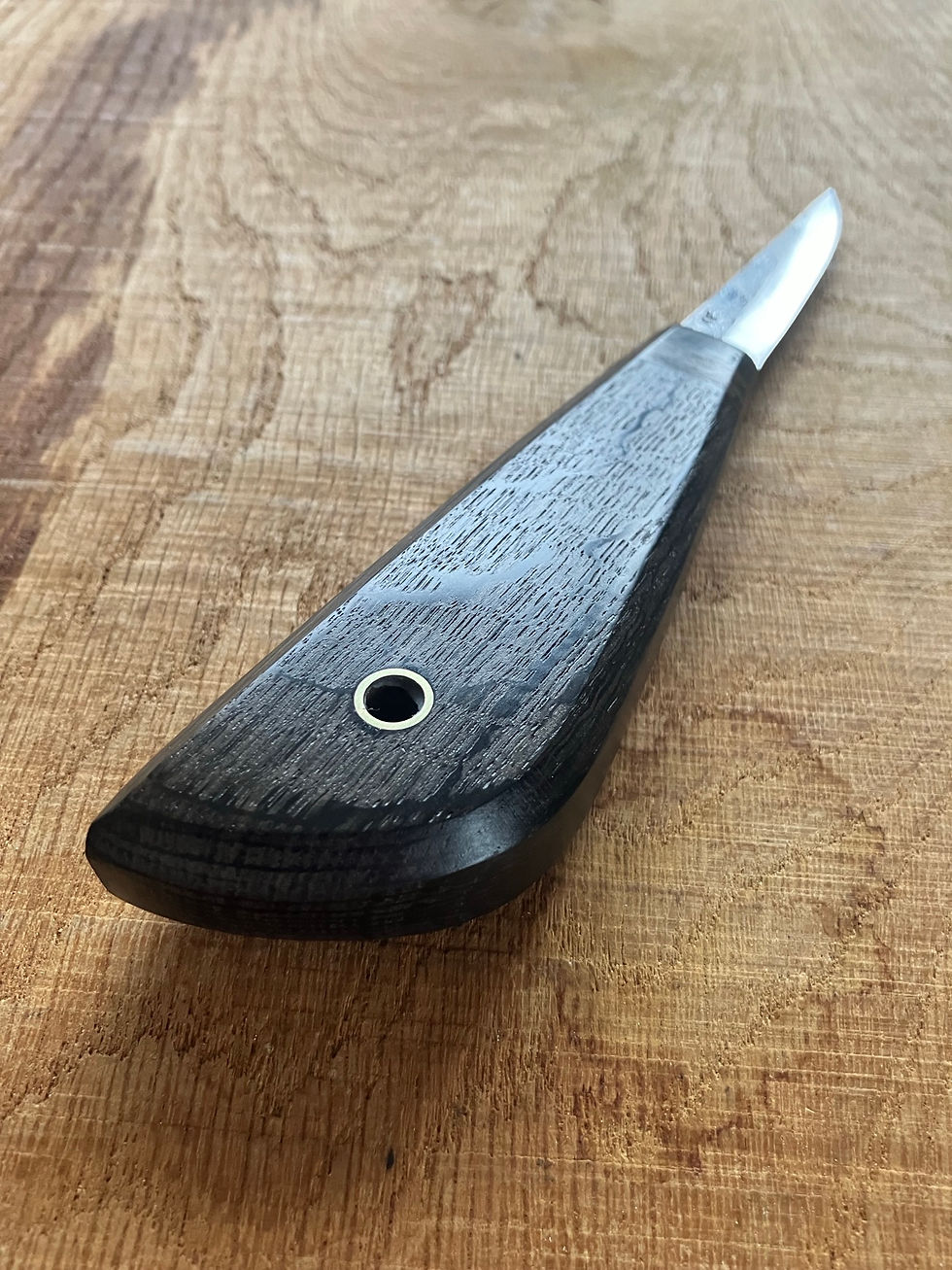 Thumbnail: Bog oak carver