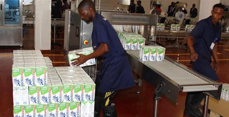 Milch ist in Angola nicht unbekannt, aber sehr teuer und die Lagerung und der Transport sind schwierig