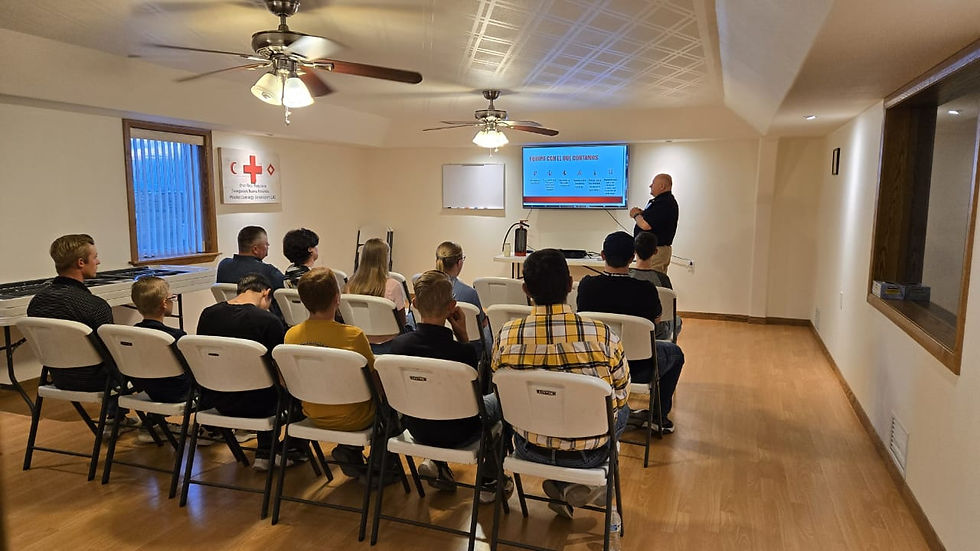 Clase teórica sobre extinción de incendios