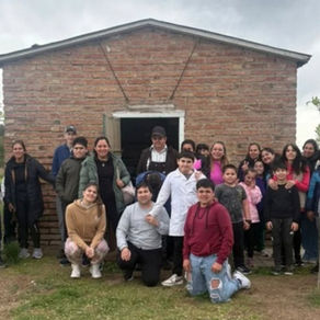 Schule besucht benachbarte mennonitische Kolonie