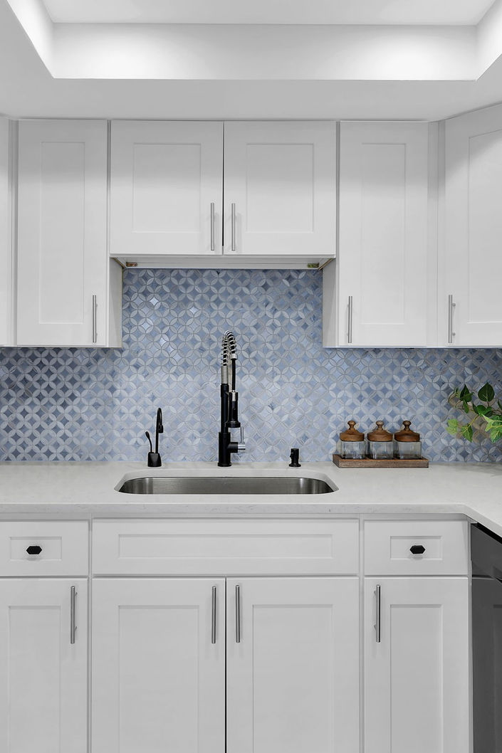 10-web-or-mls-1551 1st St S, Unit 703_010.jpg