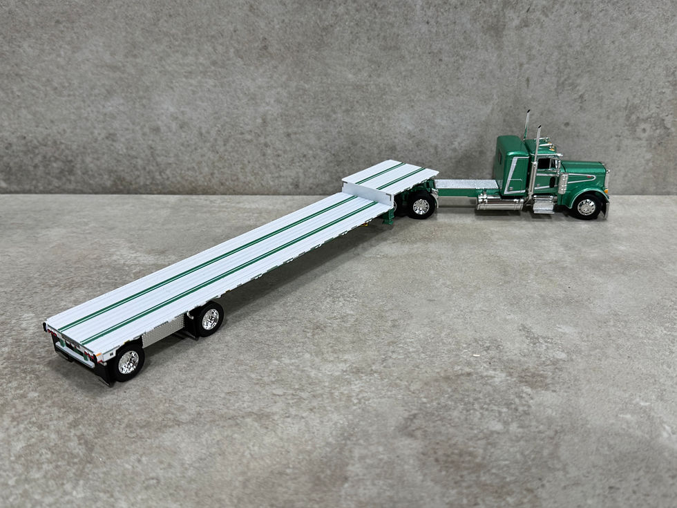 Thumbnail: 1/64 Peterbilt 379 w/ Transcraft Stepdeck Trailer Green