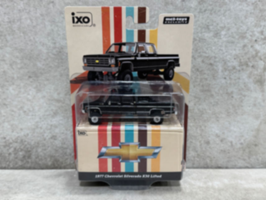 1/64 1977 Chevrolet Silverado K30 Black