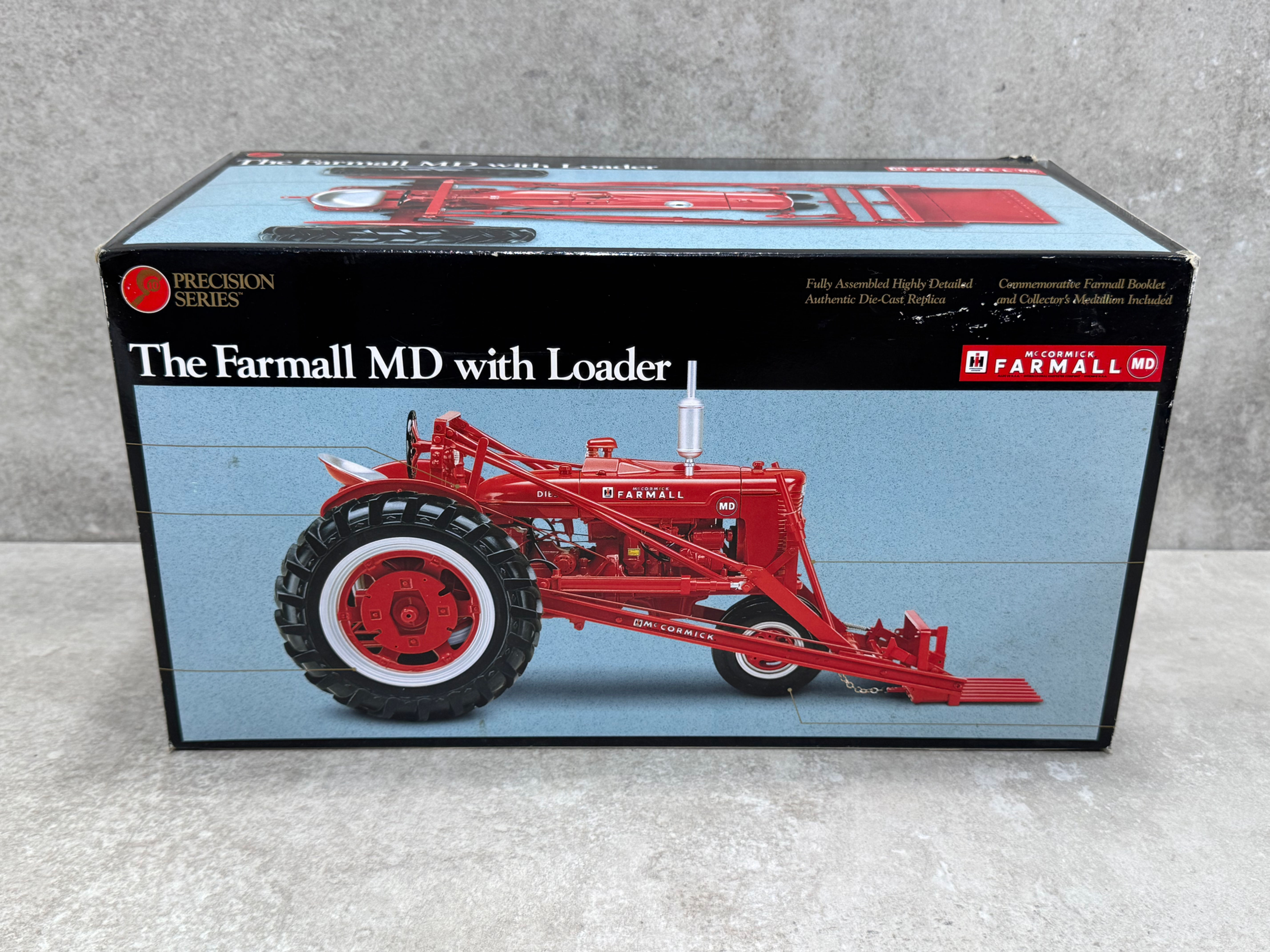 1/16 Farmall MD w/ Loader Precision #10
