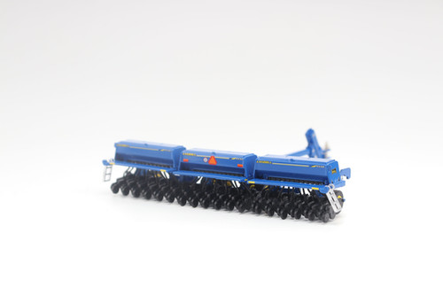 1/64 Landoll 5532-30 Grain Drill | FarmToys4You