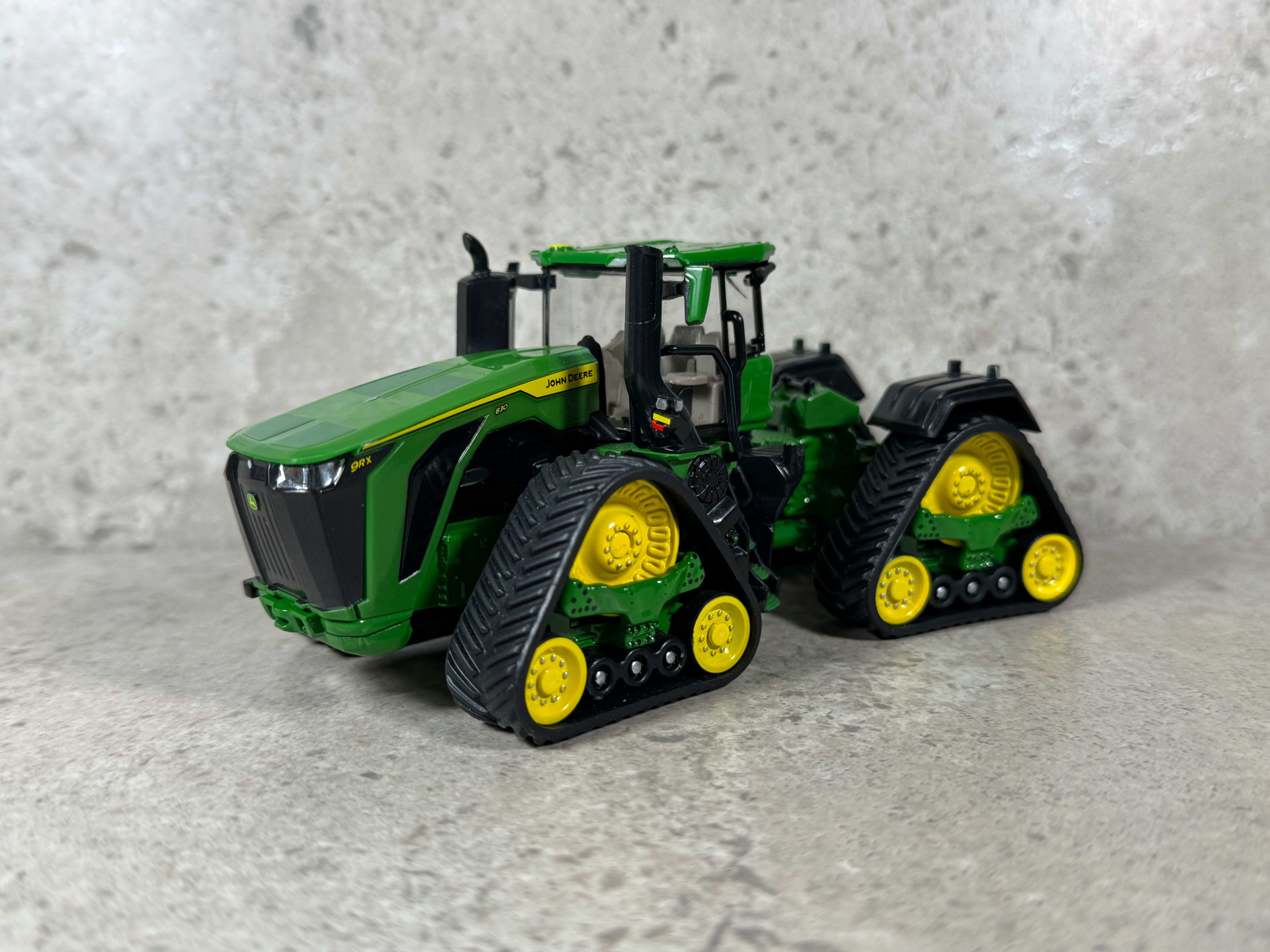 1/64 John Deere 9RX 830 Prestige
