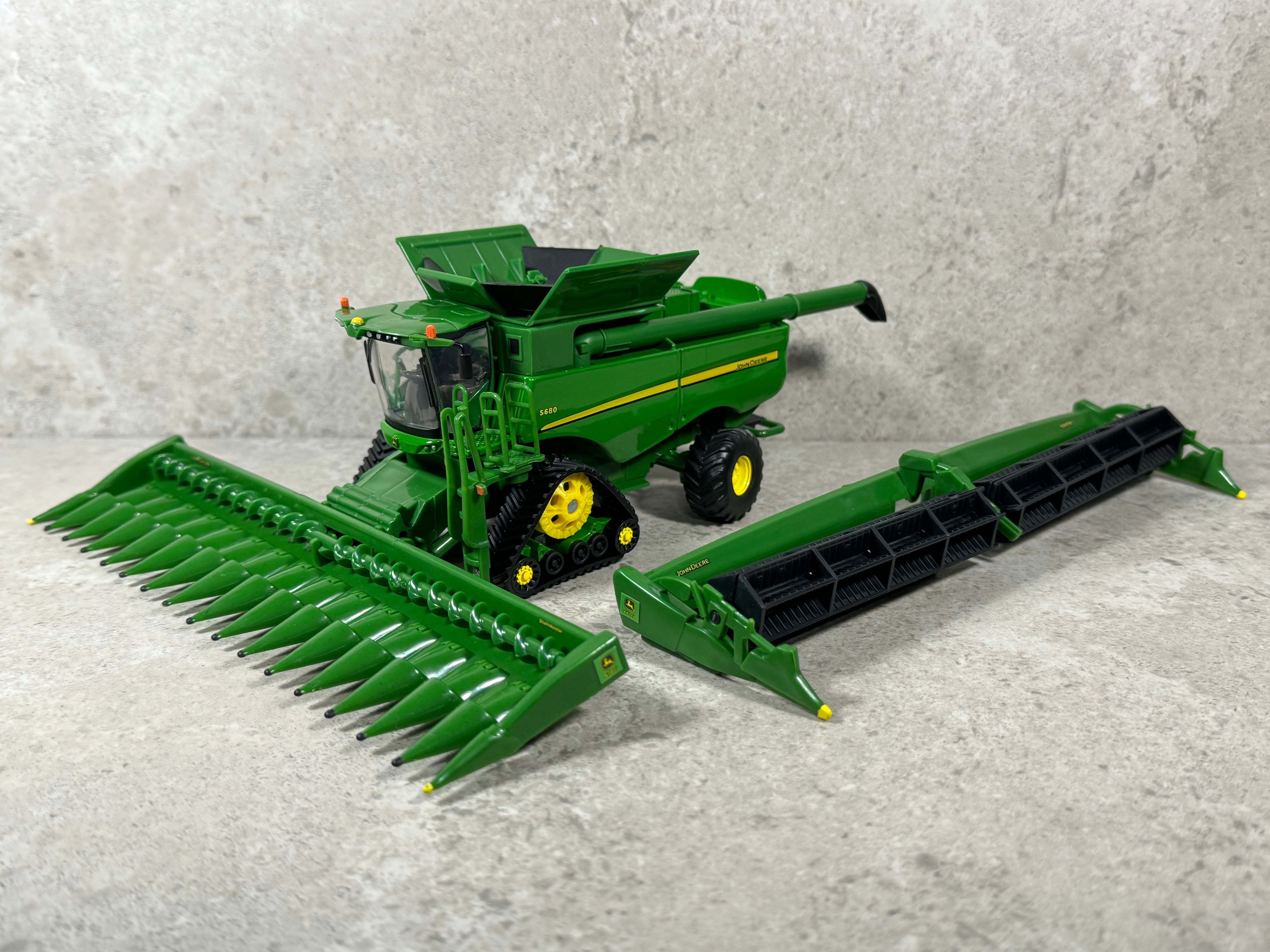 1/64 John Deere S680 w/ Tracks Custom