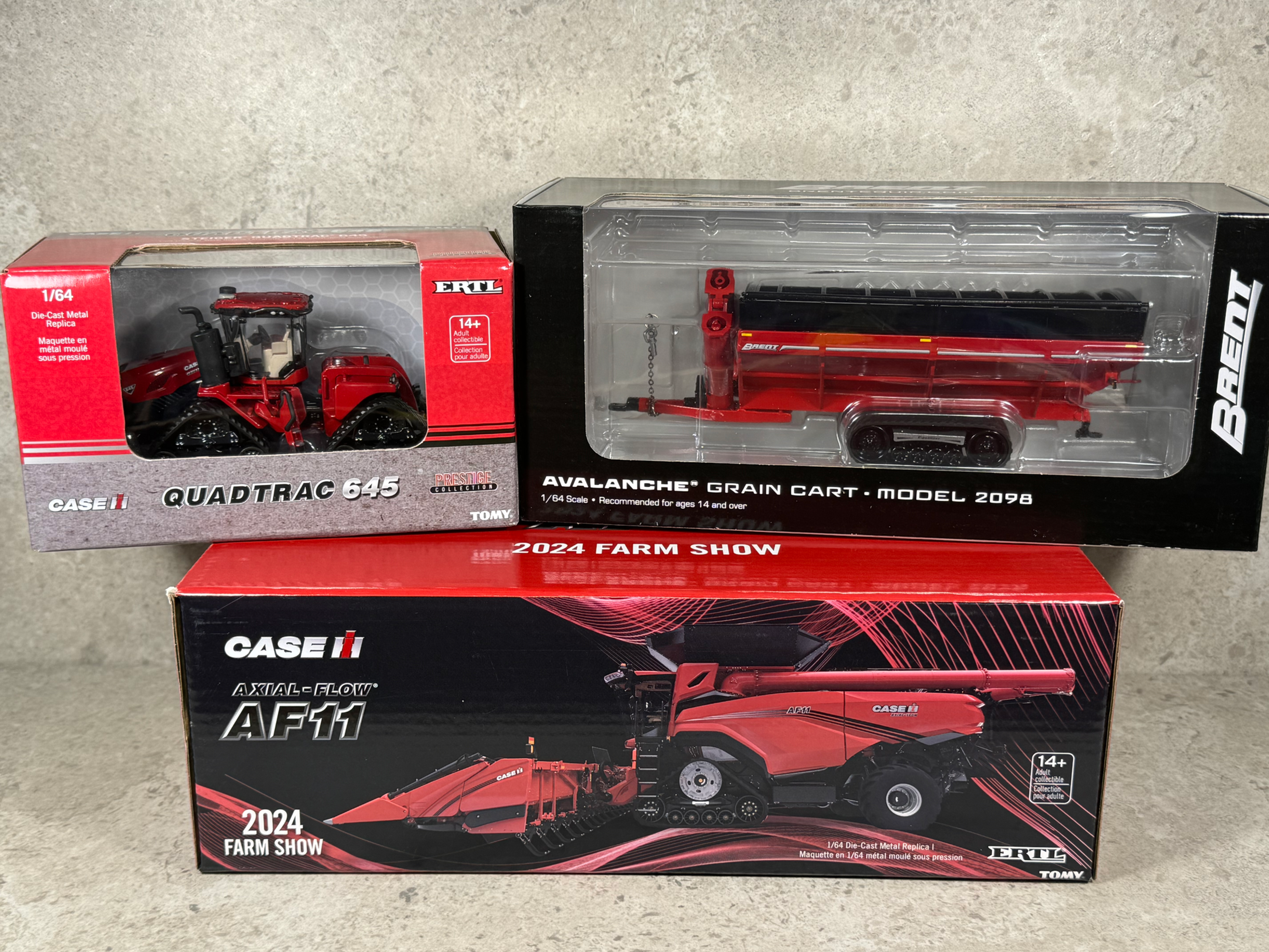 1/64 Case IH Tracked Harvest Bundle