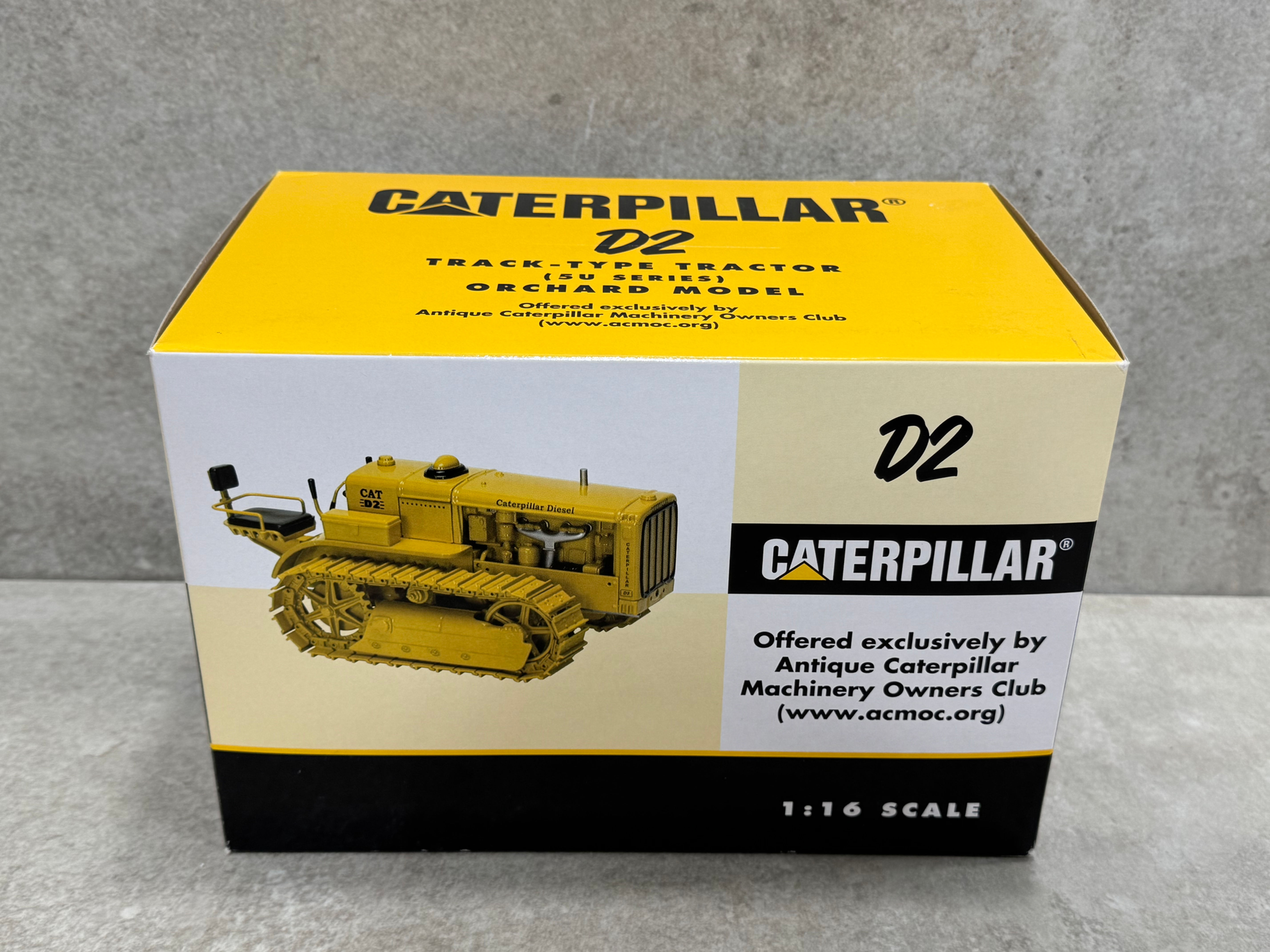 1/16 Caterpillar D2 Diesel Tractor Orchard Model
