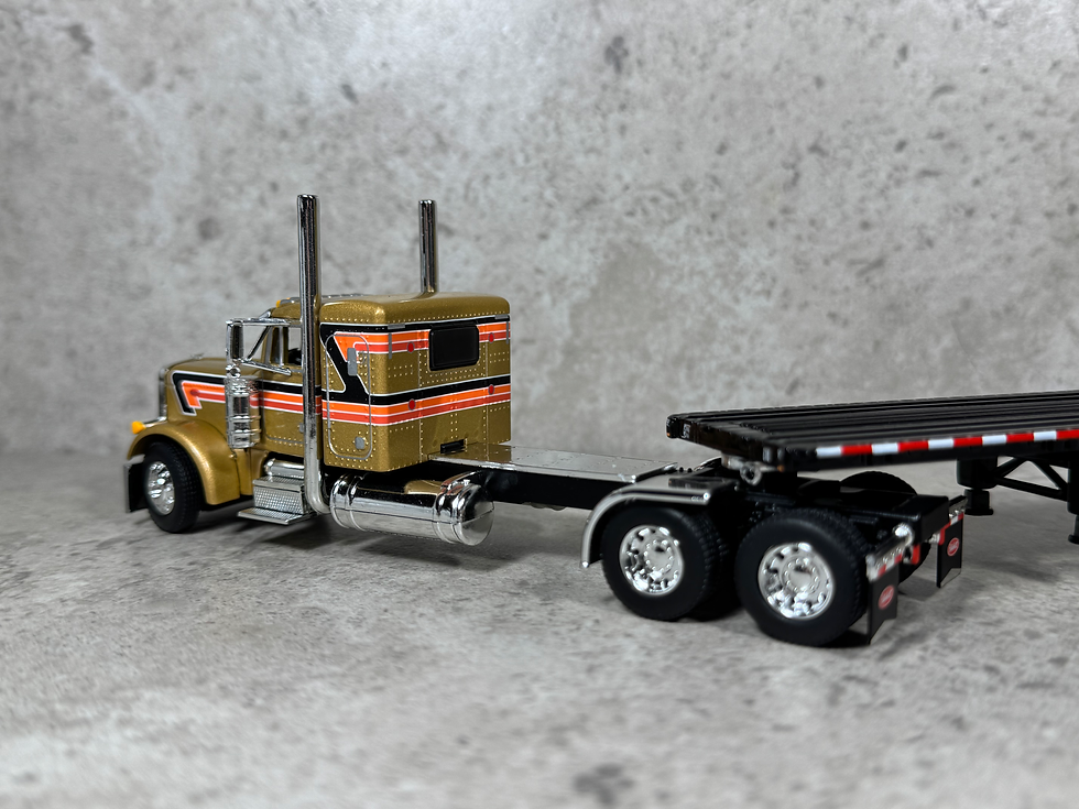 Thumbnail: 1/64 Peterbilt 379 w/ Wilson Flatbed Trailer Gold/Black