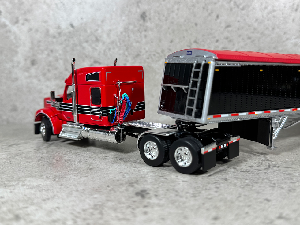 Thumbnail: 1/64 Kenworth W990 w/ Distiction Lode King Grain Trailer Red/Black