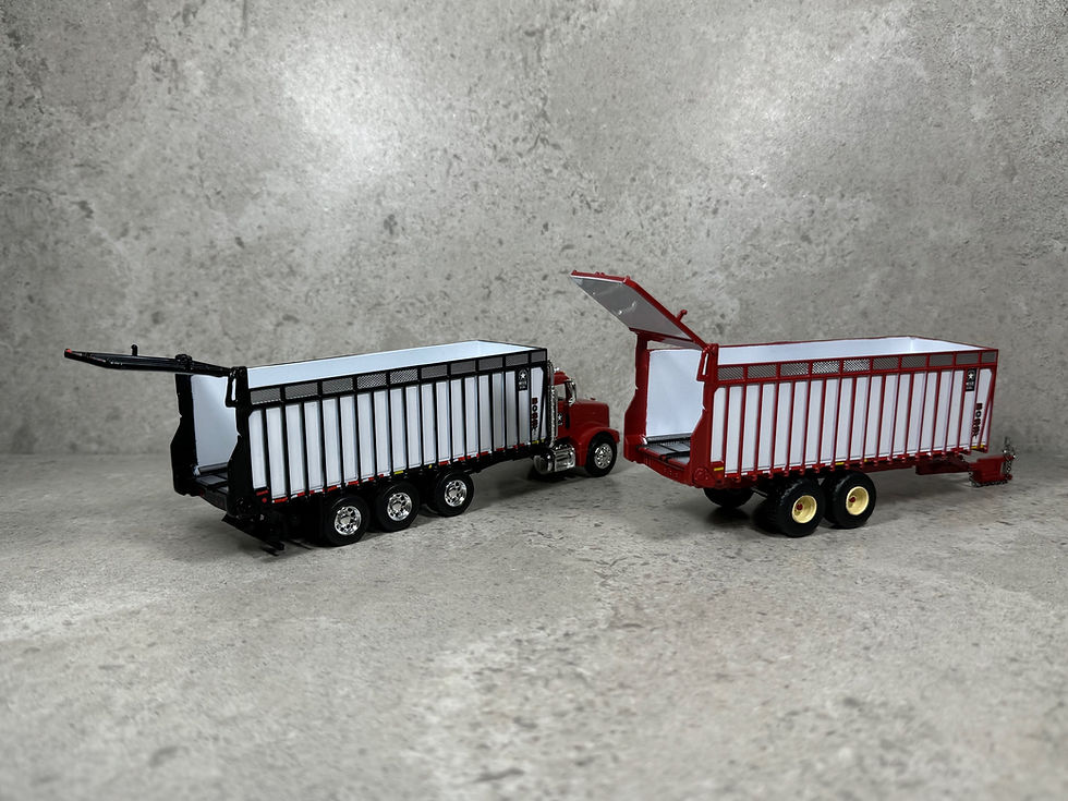 Thumbnail: 1/64 Meyer 8126RT Boss Forage Wagon Set