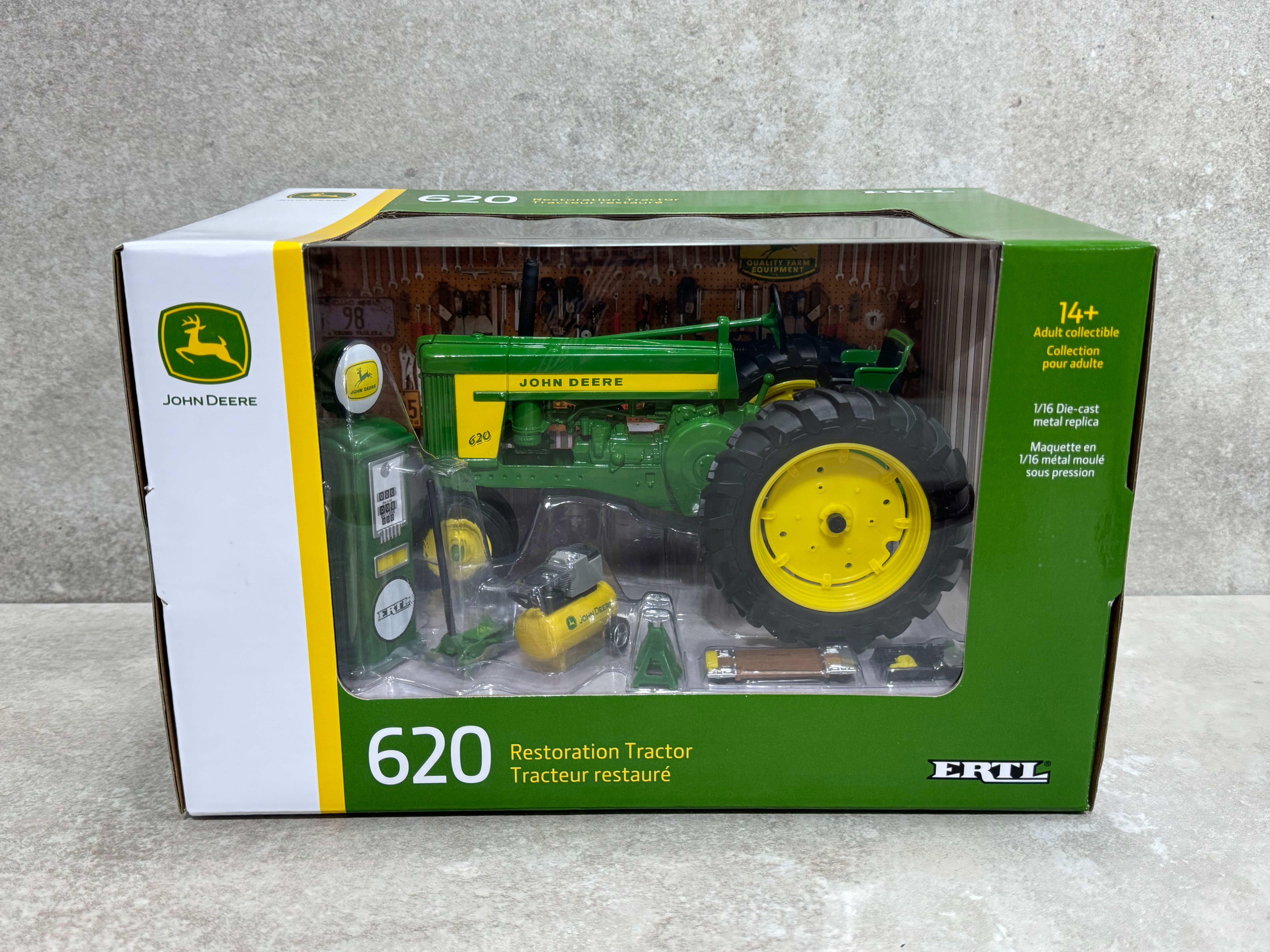 1/16 John Deere 620 Restoration Tractor Set