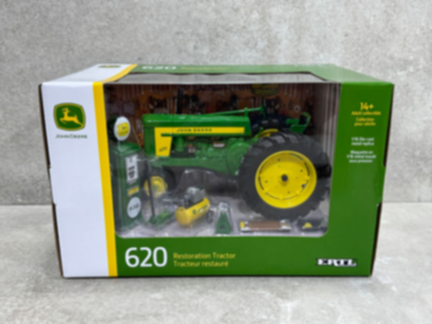 1/16 John Deere 620 Restoration Tractor Set