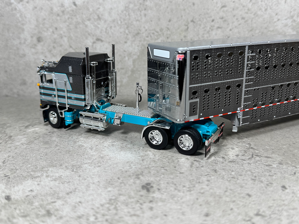 Thumbnail: 1/64 Kenworth K-100 w/ Wilson Livestock Trailer Gunmetal/Turquoise