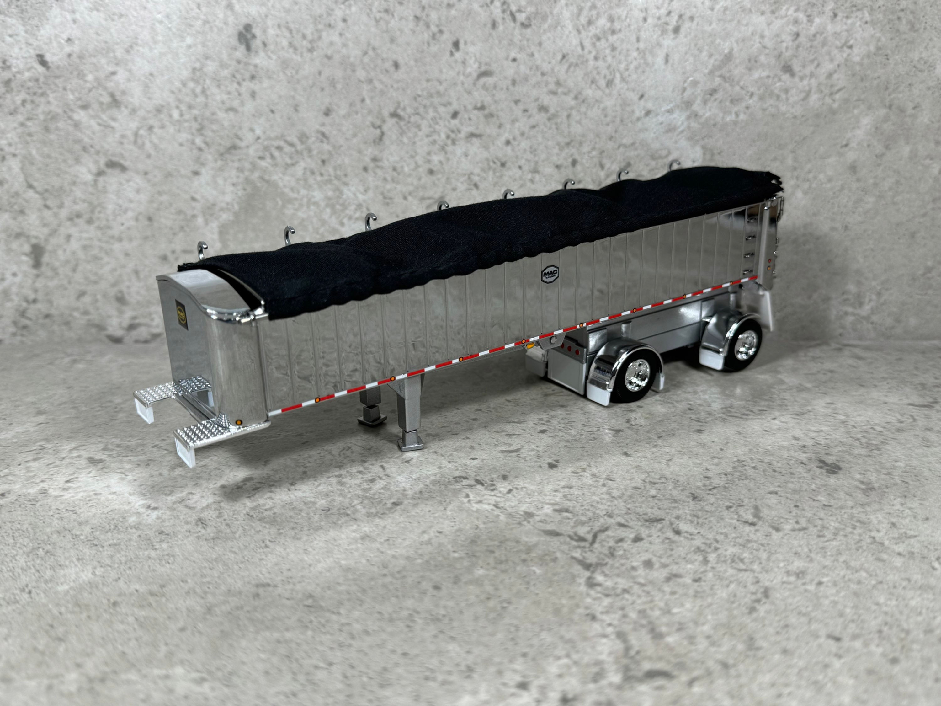 1/64 MAC Coal End Dump Chrome