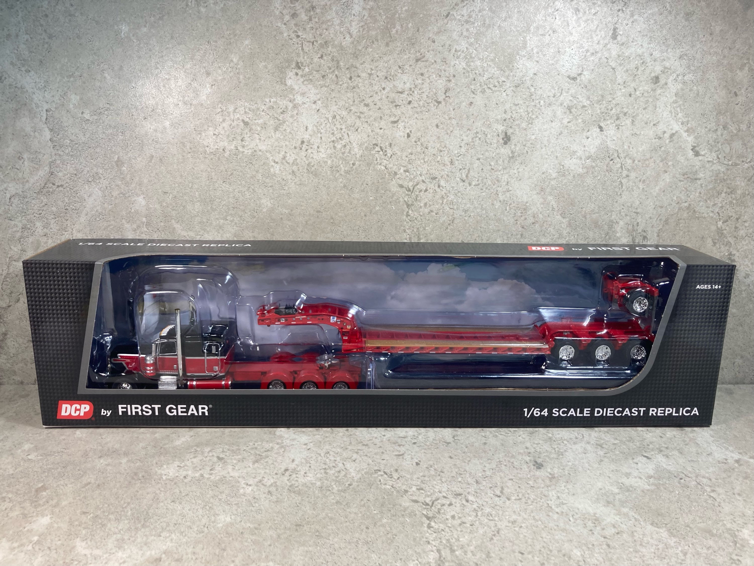 1/64 Peterbilt 389 w/ Fontaine Magnitude Lowboy Red/Black