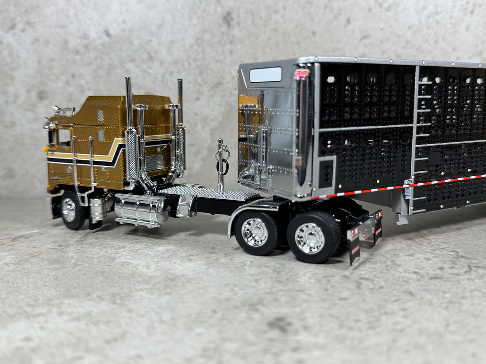 Thumbnail: 1/64 Kenworth K-100 w/ Wilson Livestock Trailer Gold/Black