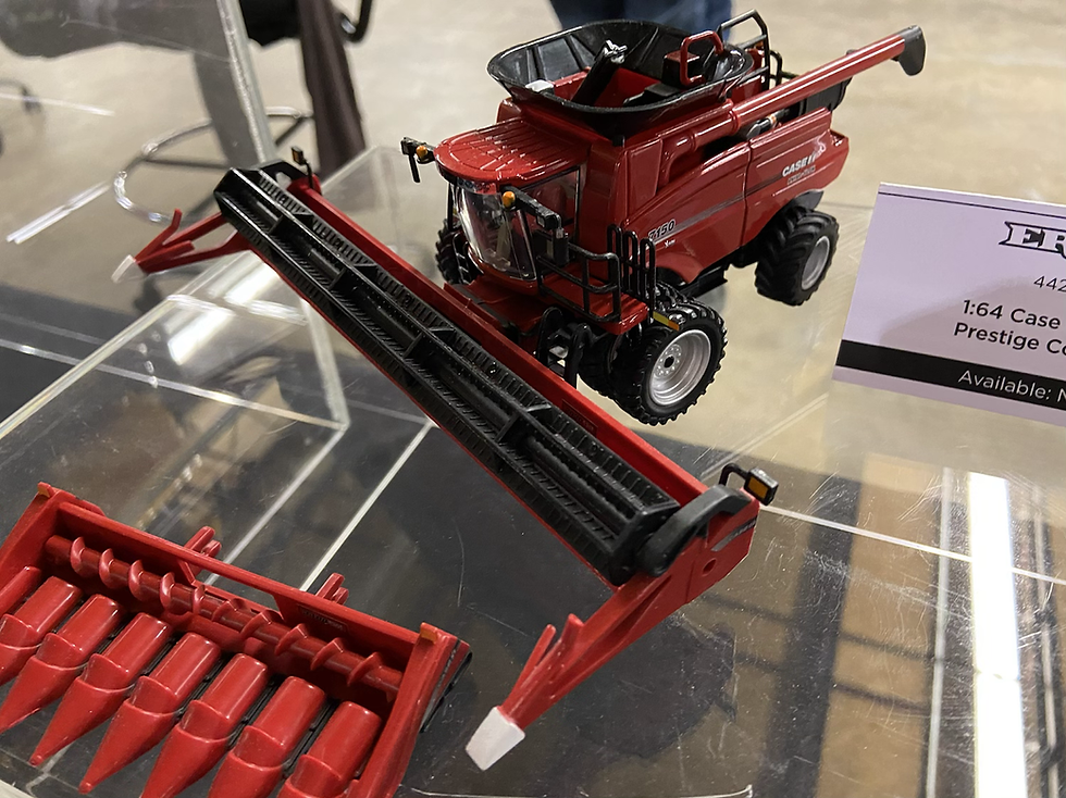 Thumbnail: 1/64 Case IH 7150 Combine Prestige