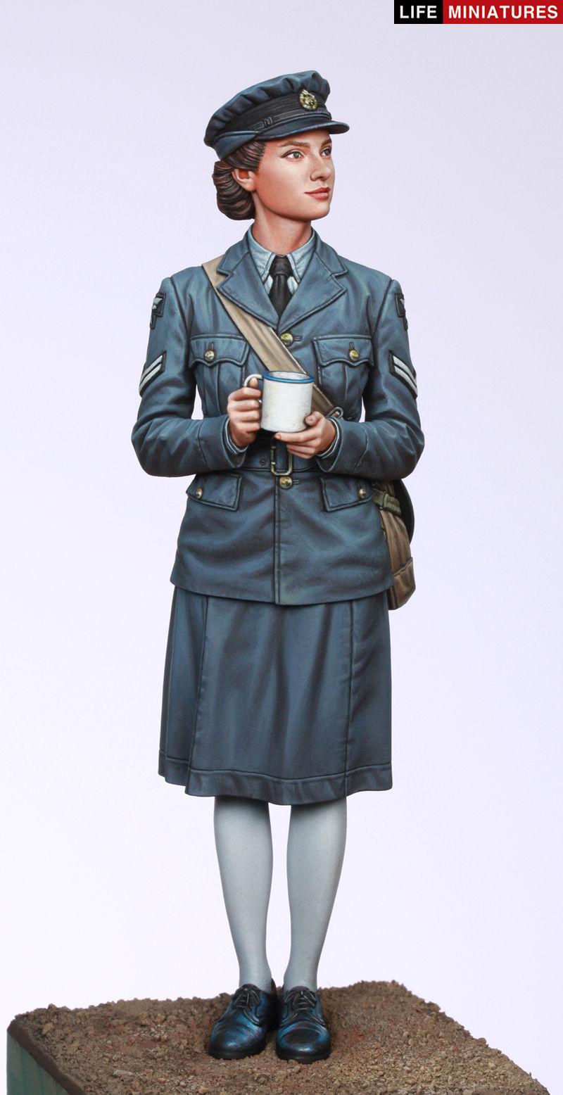 Thumbnail: WAAF Assistant Section Leader 1940-1941 (1/35 scale)