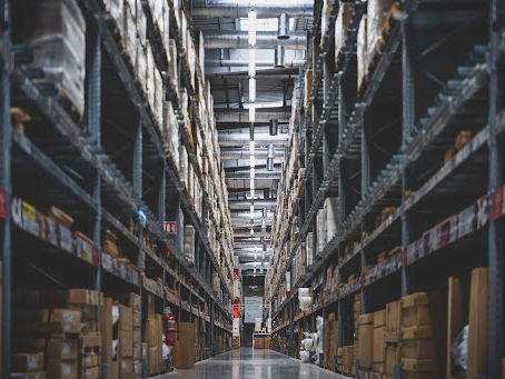 Evolution of E-commerce and smart warehouses