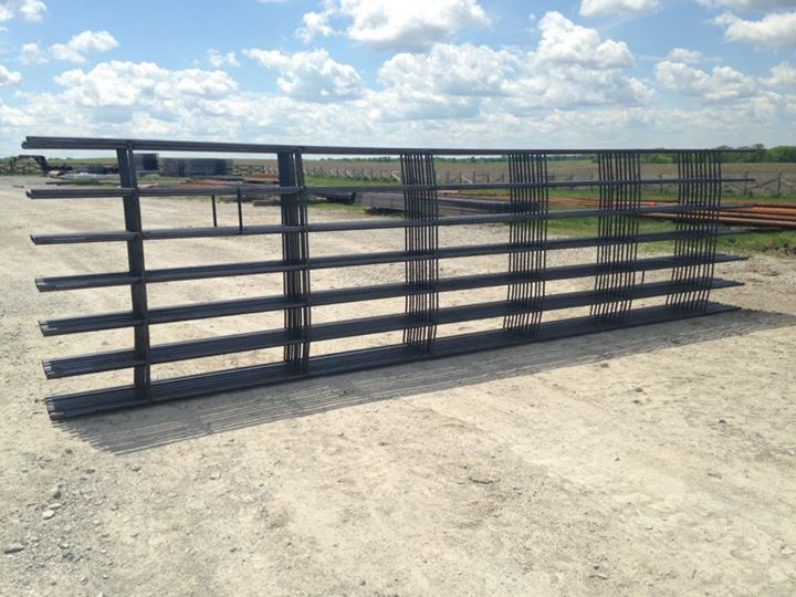 LAG Industries Continuous Fence Panels