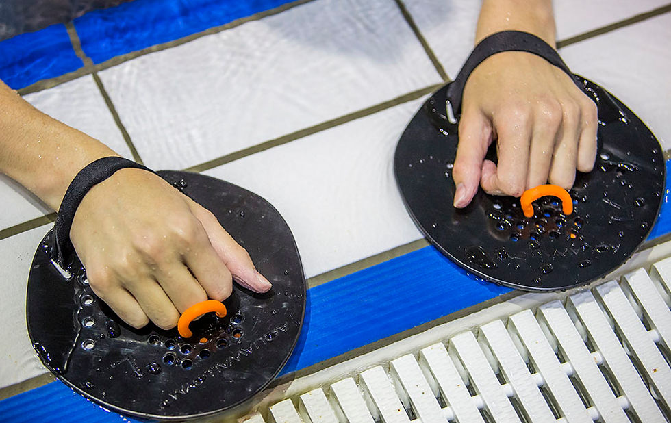 Thumbnail: Hand paddles