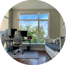 The Best Accessories for Multi-Tasking in Small Workspaces