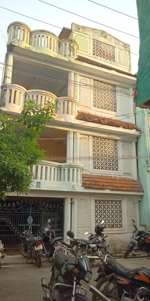 Commercial Building For Sale at Porur - Rs 1.6Cr (Code :AA000268)