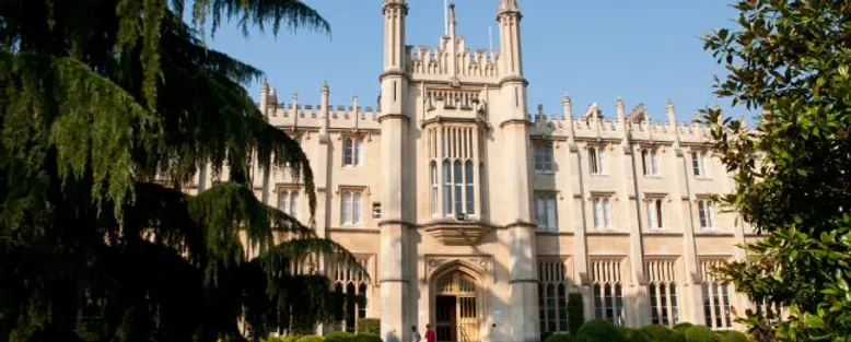 イギリス留学 リュウガクリンク サマースクール スチュディオケンブリッジ アメリカンインターナショナル大学 イギリス留学 リュウガクリンク サマースクール スチュディオケンブリッジ アメリカンインターナショナル大学