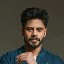 Haris Waheed_edited.jpg