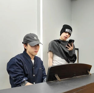 1000 Ánh Mắt Cover