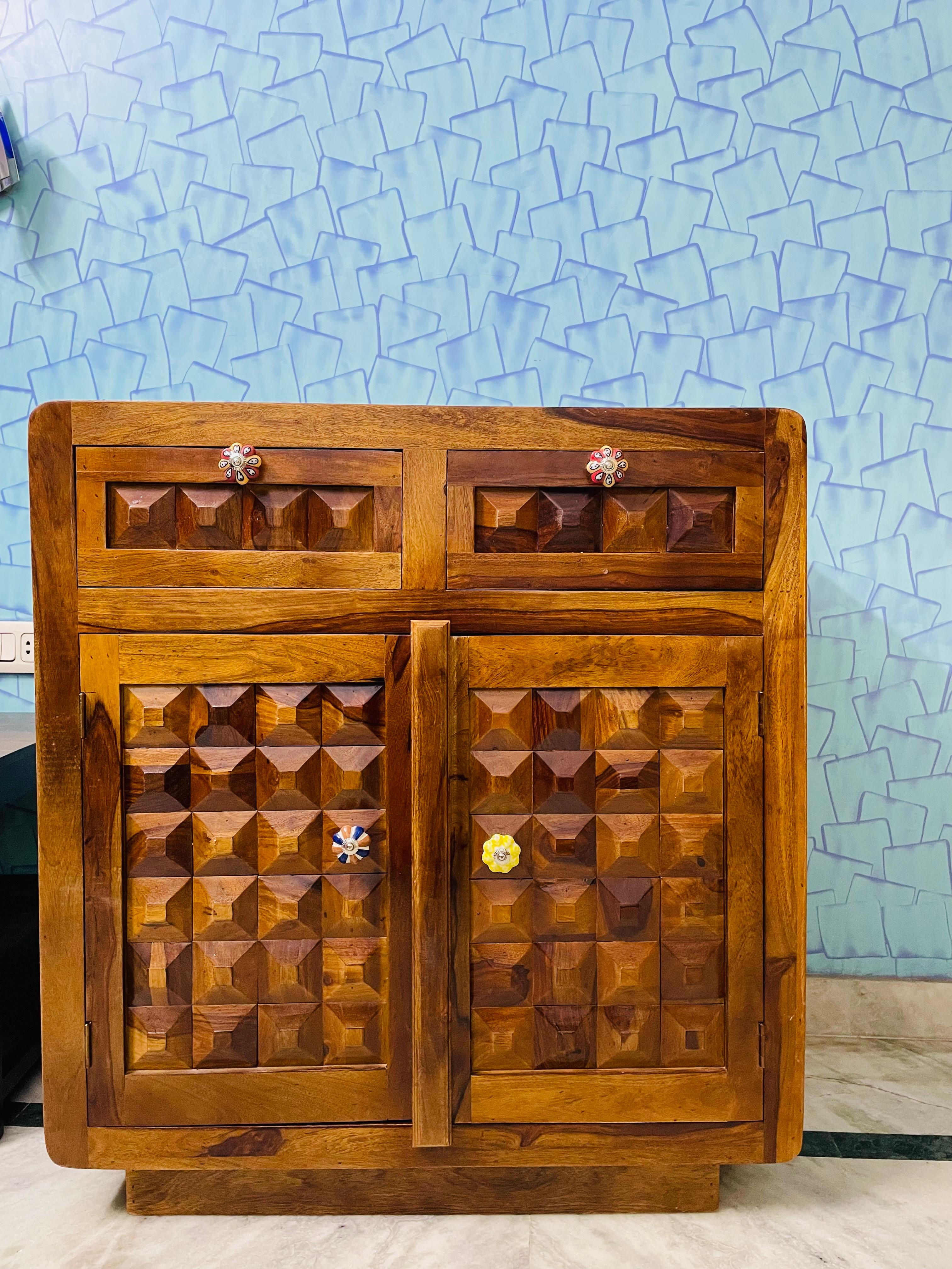 Diamond Side Board