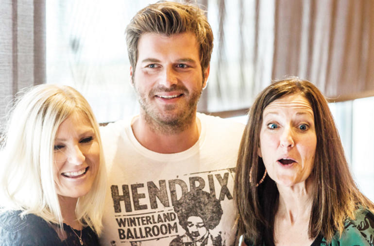 Some fans from KTNA's event in Orlando..