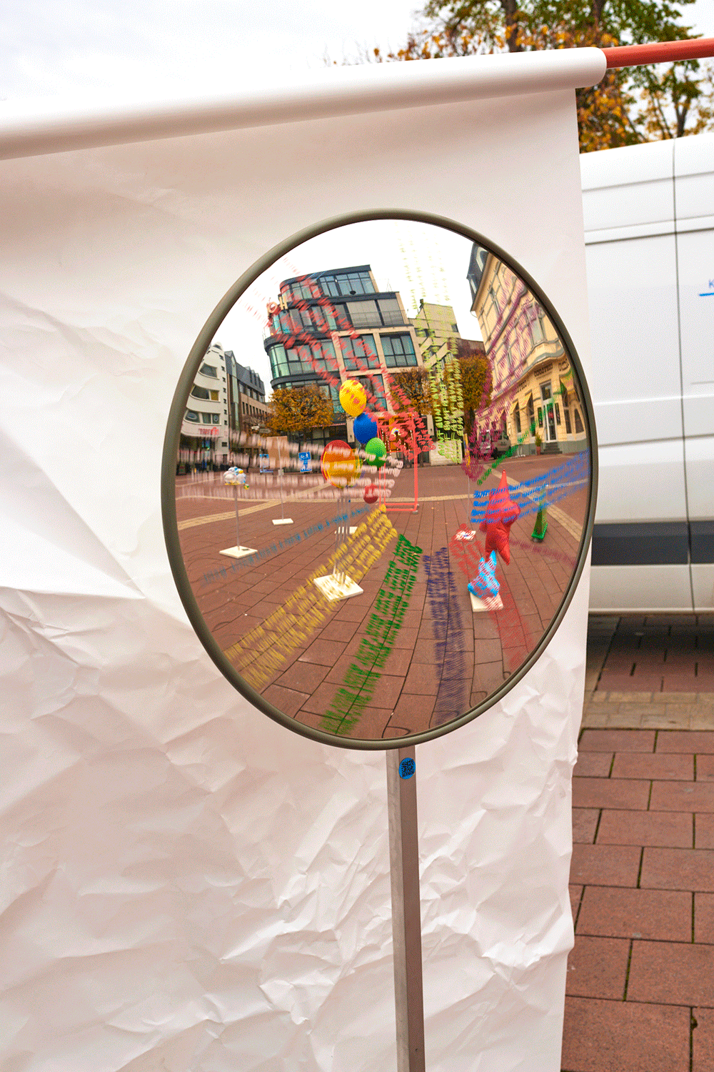 DSC_3282-2_Boulevardofwokendreams_TABEAMATHERN_2000px.gif