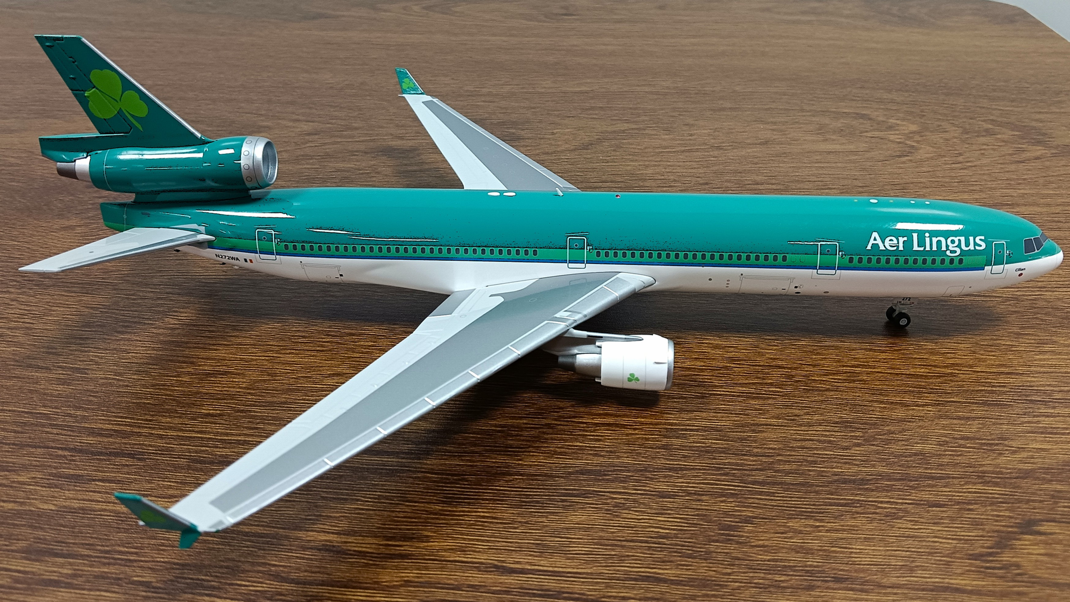 200 scale metal Aer Lingus McDonnell Douglas MD-11 aircraft Model