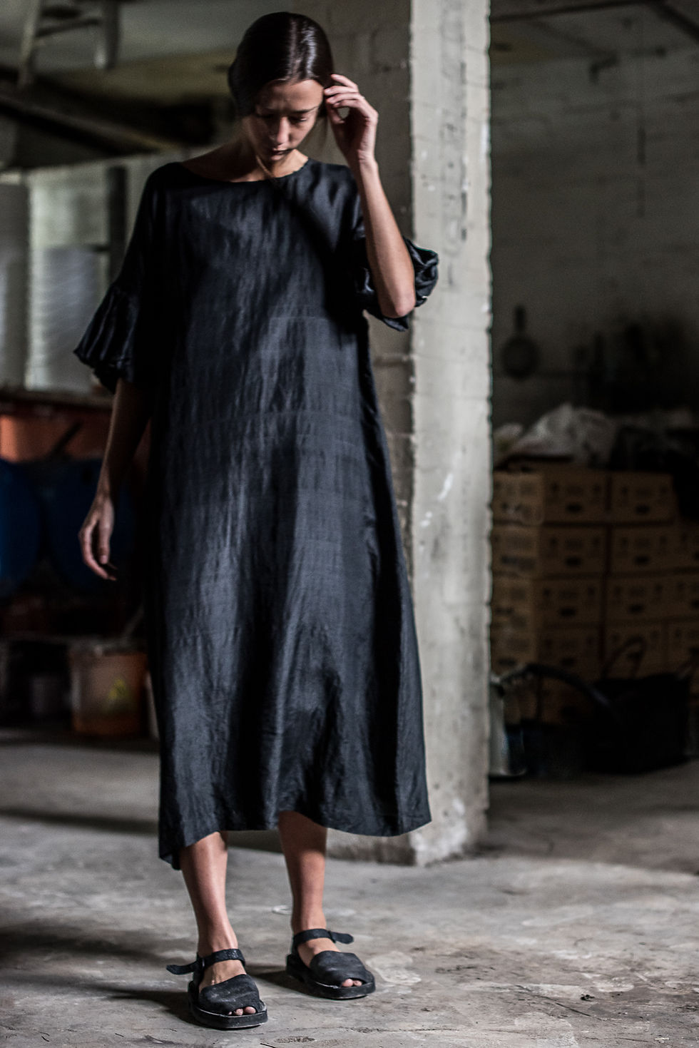 Loom Black Silk Puff -7548
