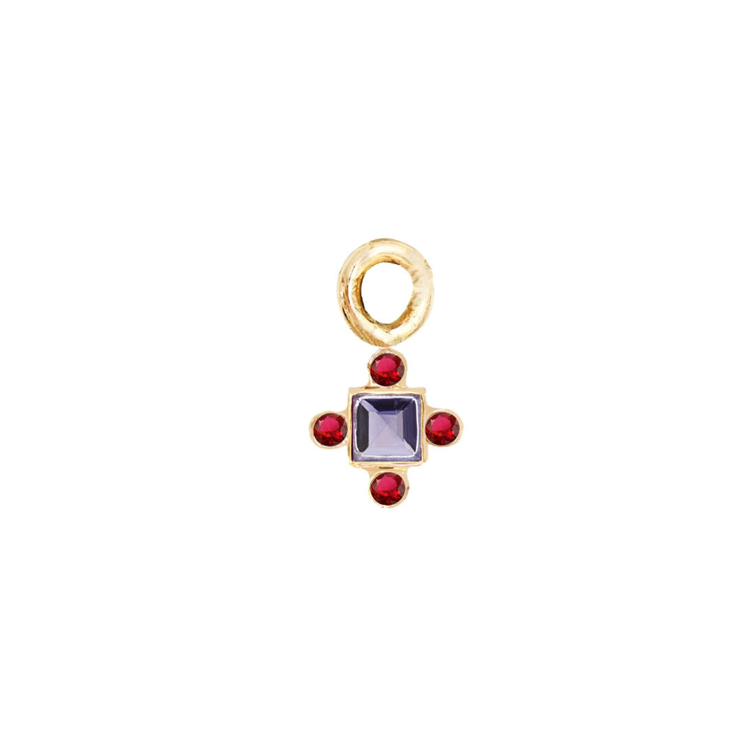 Charm en or 18 carats, iolite et rubis. Joaillerie fine Les Merveilleuses.
