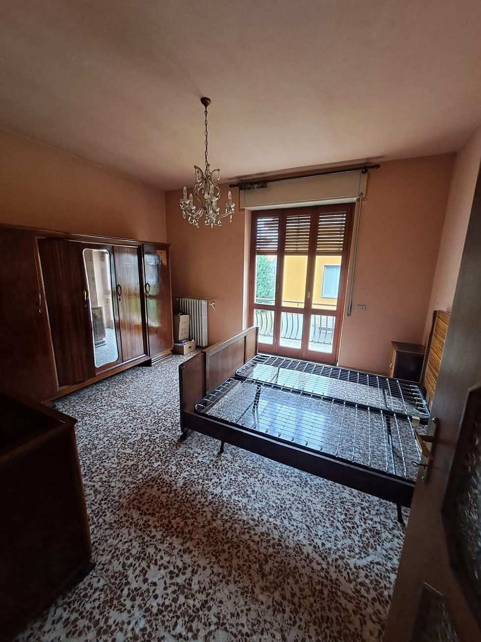 Miniatura: CASA INDIPENDENTE CON GIARDINO PRIVATO