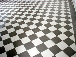 Pose diagonal damier